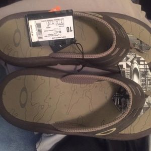 Oakley flip flops
